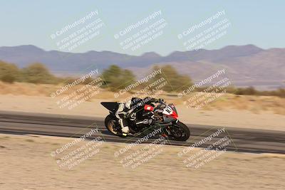 media/Nov-02-2025-CVMA (Sun) [[337aff29ab]]/Race 18-Supersport Middleweight/